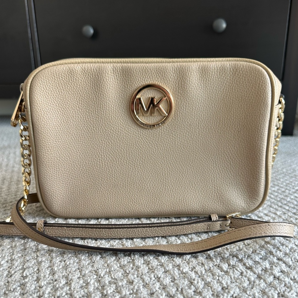 Michael Kors crossbody bag